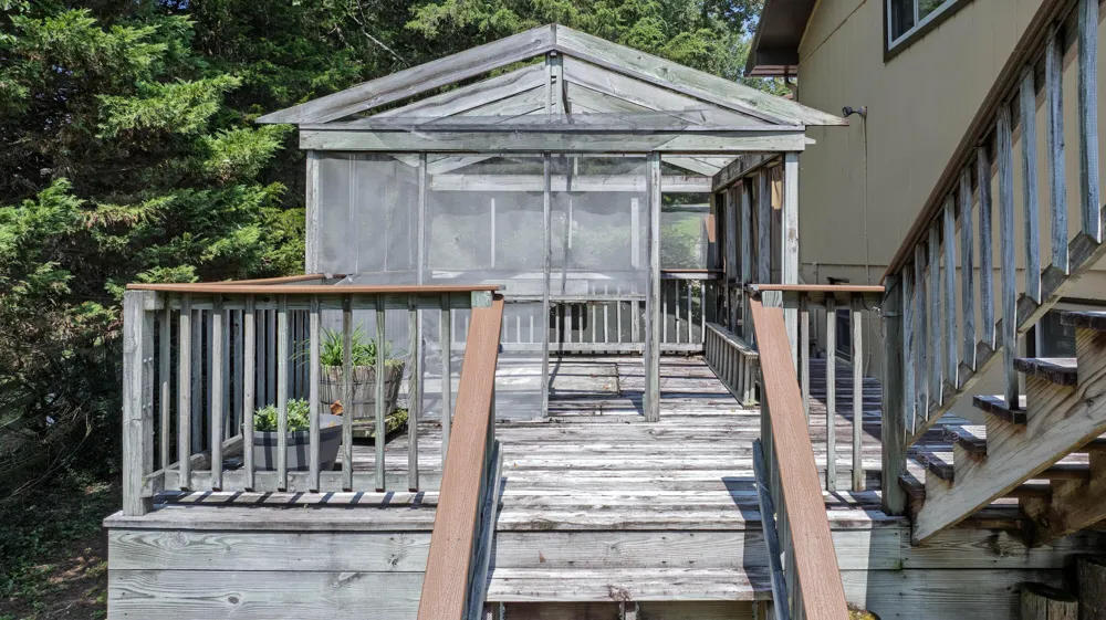 300 Lake Forest Lane Spring City, TN 37381