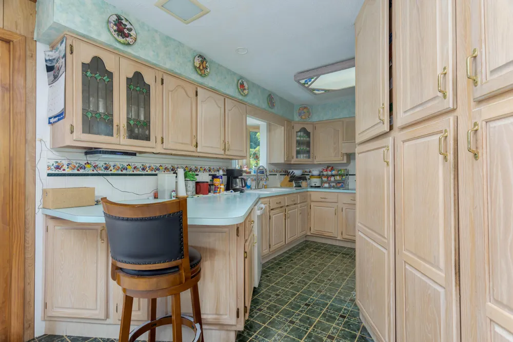 300 Lake Forest Lane Spring City, TN 37381