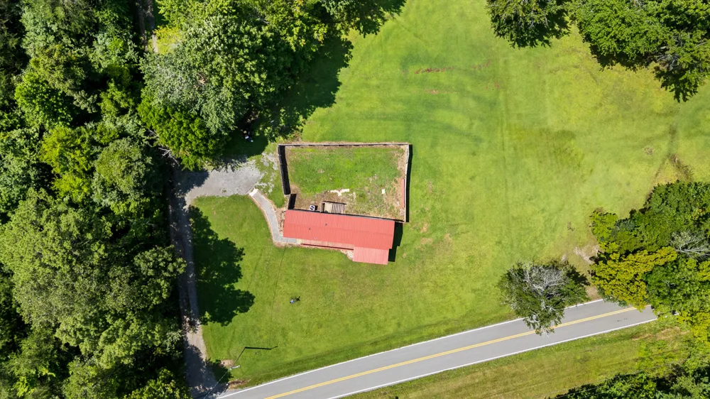 1430 Snyder Loop Graysville, TN 37338