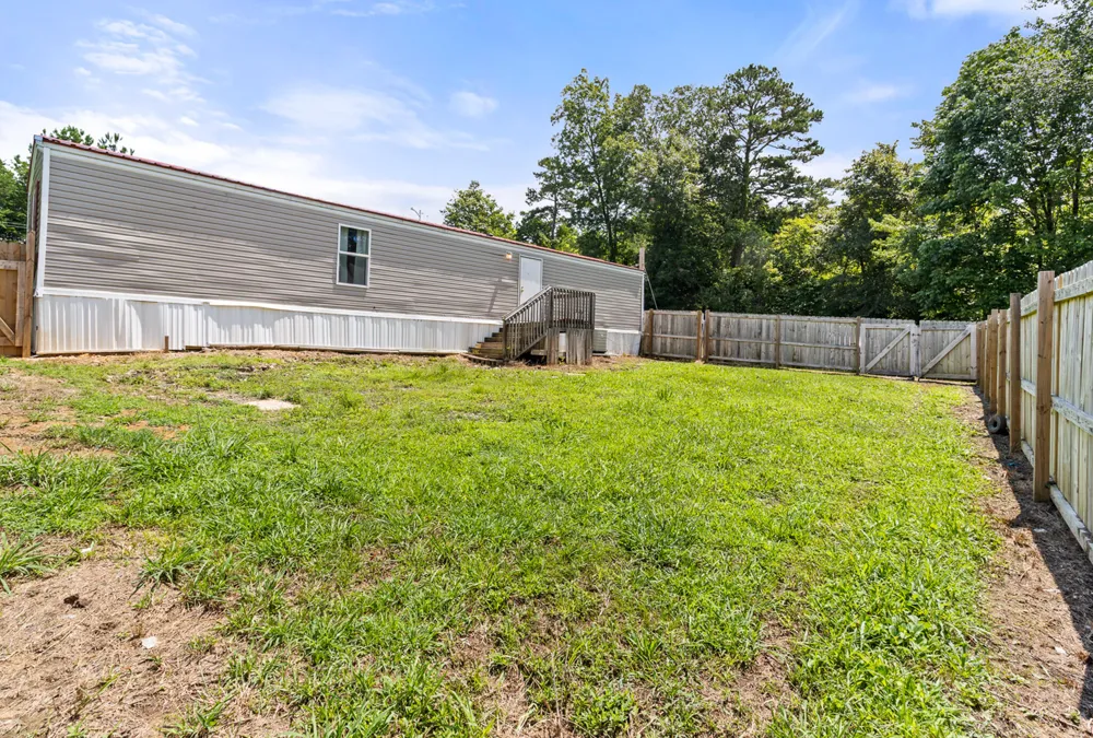 1430 Snyder Loop Graysville, TN 37338