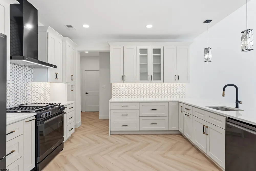 105 S Mount Airy Ave Egg Harbor Township, NJ 08234