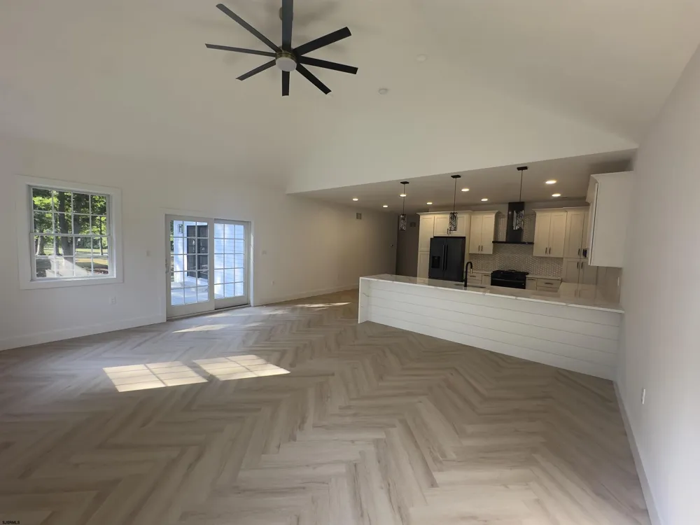 105 S Mount Airy Ave Egg Harbor Township, NJ 08234
