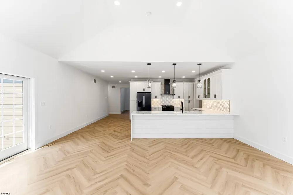 105 S Mount Airy Ave Egg Harbor Township, NJ 08234