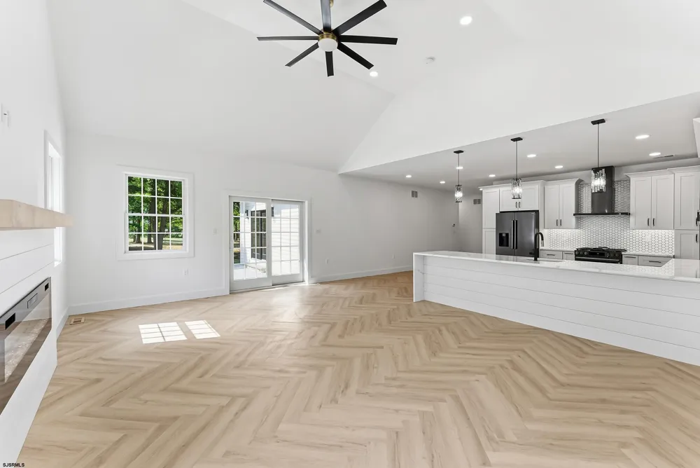 105 S Mount Airy Ave Egg Harbor Township, NJ 08234