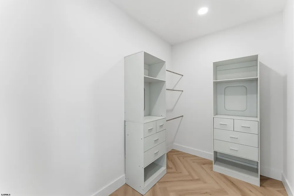 105 S Mount Airy Ave Egg Harbor Township, NJ 08234