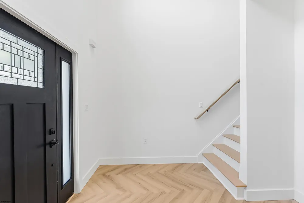 105 S Mount Airy Ave Egg Harbor Township, NJ 08234