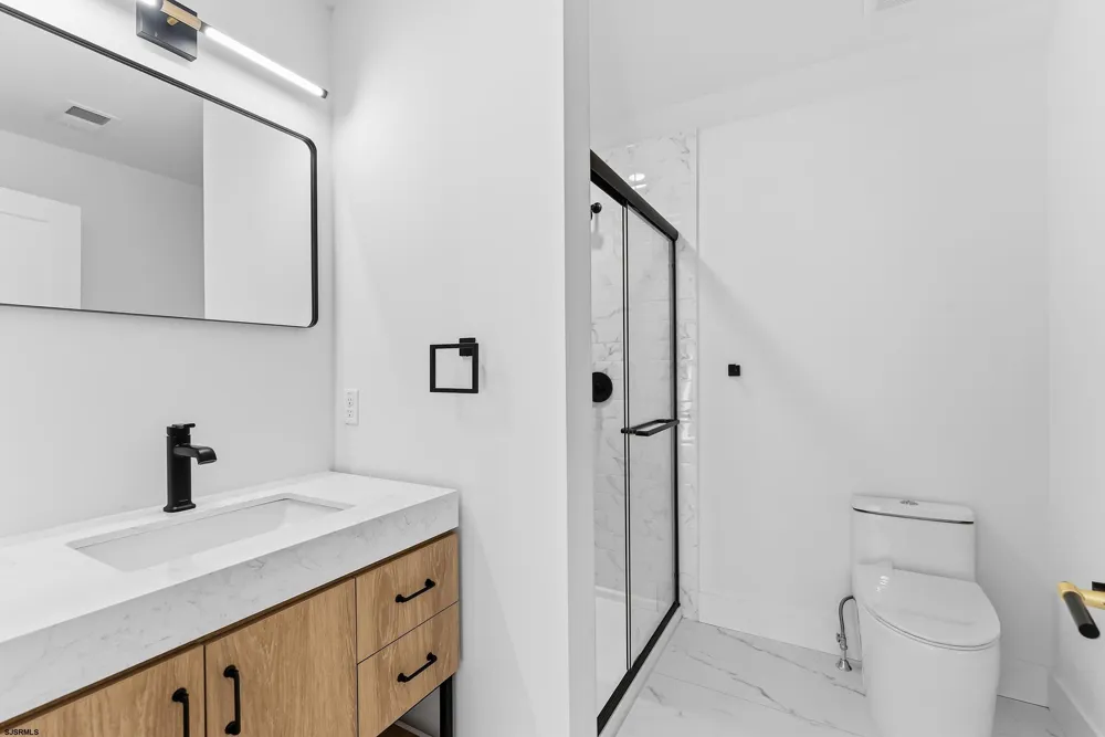 105 S Mount Airy Ave Egg Harbor Township, NJ 08234
