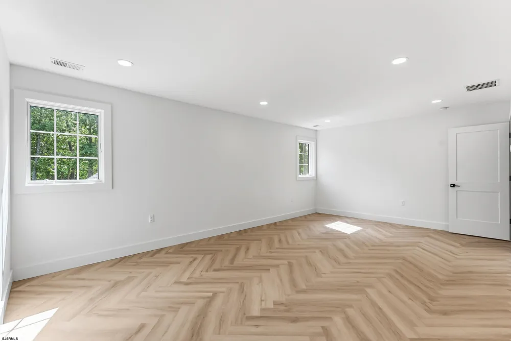 105 S Mount Airy Ave Egg Harbor Township, NJ 08234