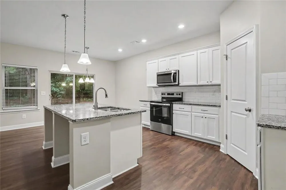 316 Trae Court Hampton, GA 30228
