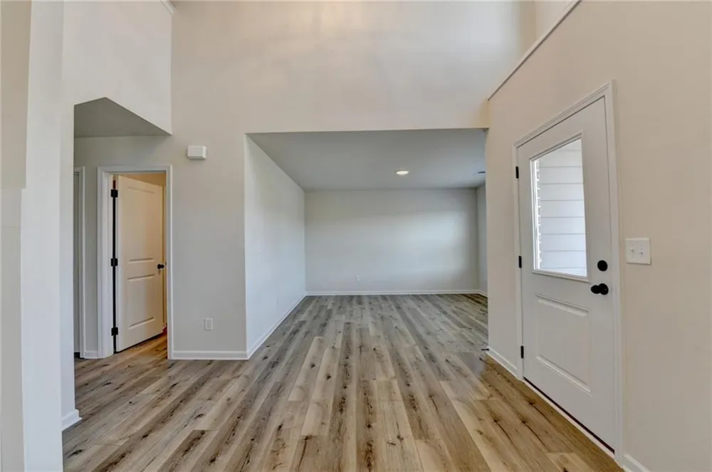 676 Rodeo Drive Auburn, GA 30011