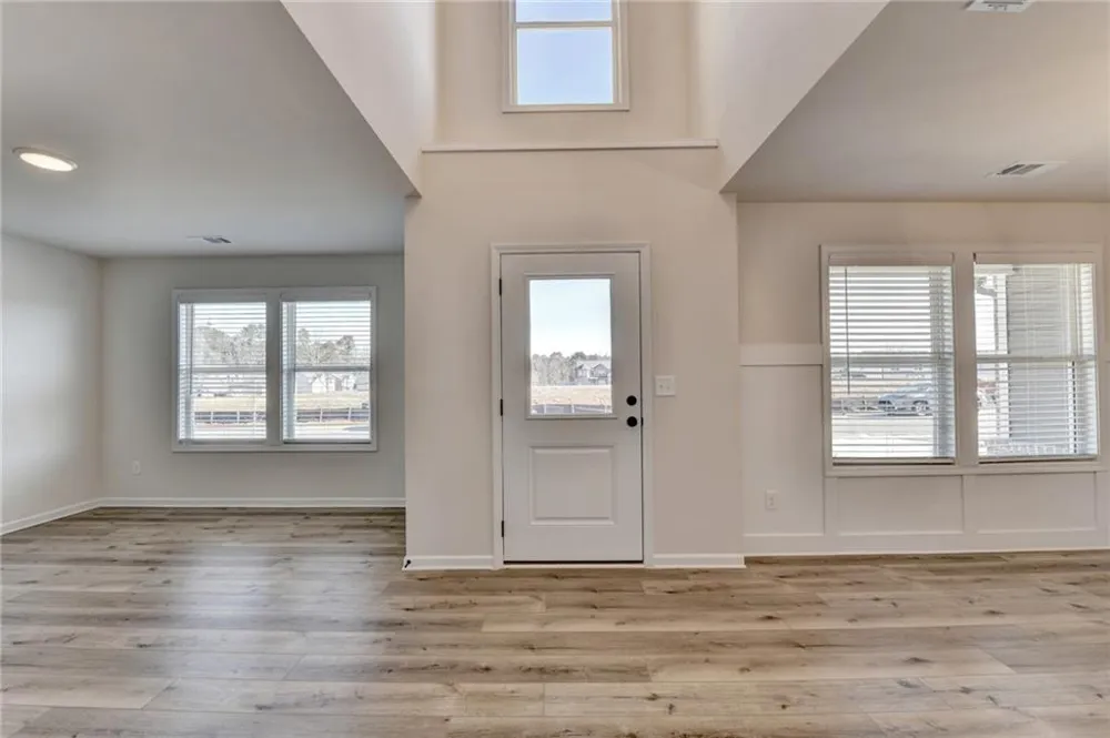 676 Rodeo Drive Auburn, GA 30011