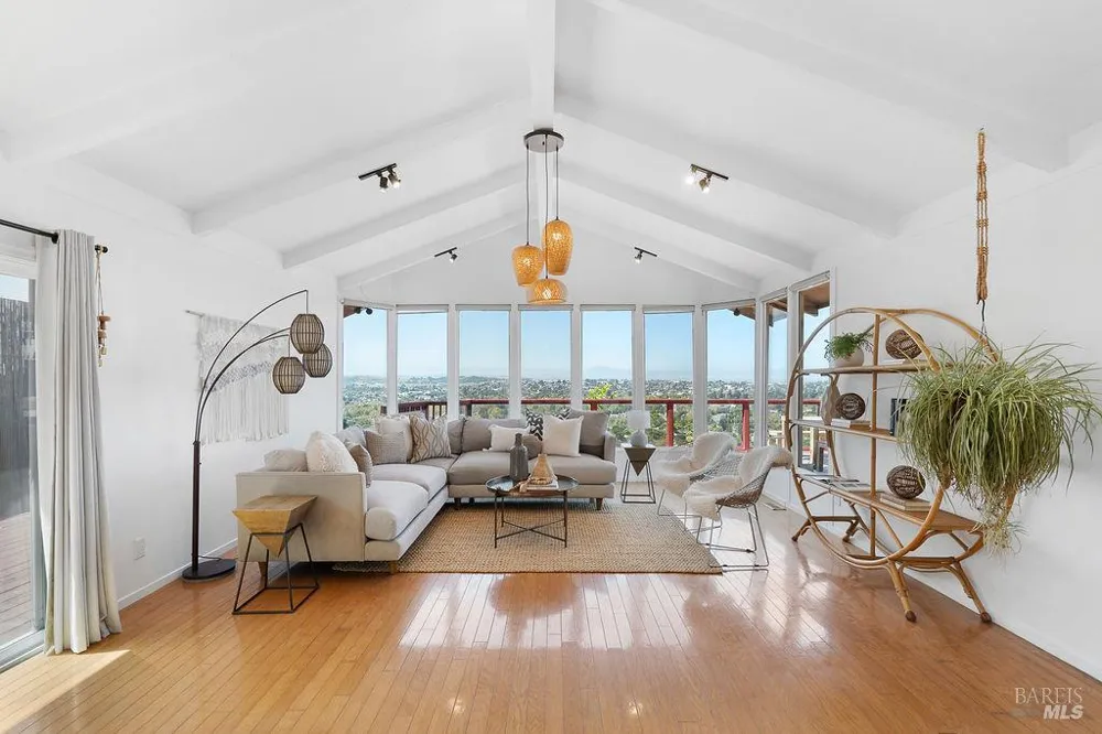 335 Skyline Drive Vallejo, CA 94591