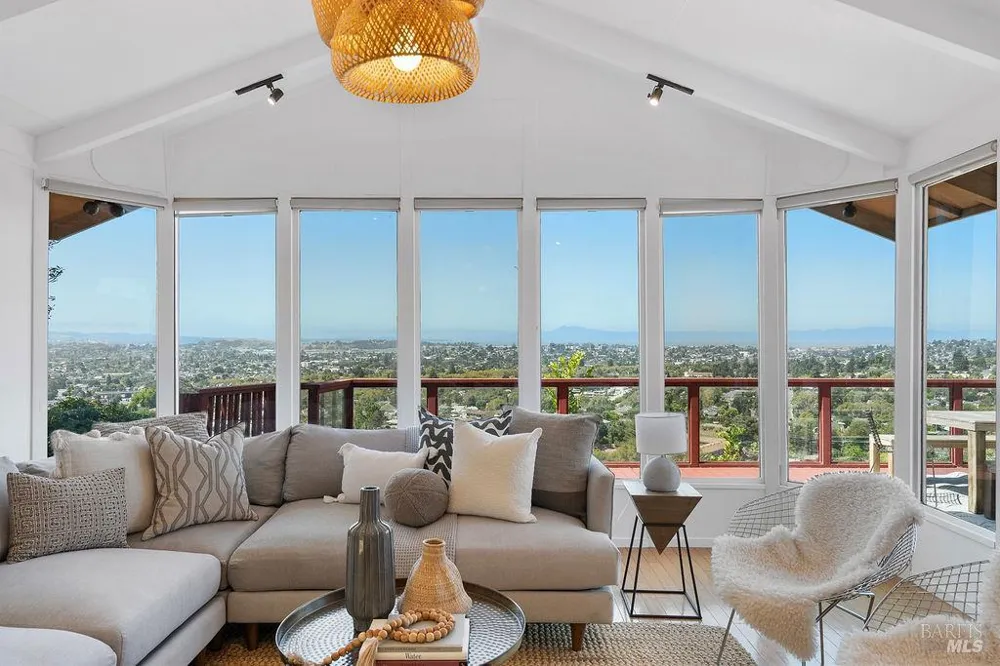 335 Skyline Drive Vallejo, CA 94591