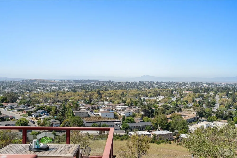 335 Skyline Drive Vallejo, CA 94591
