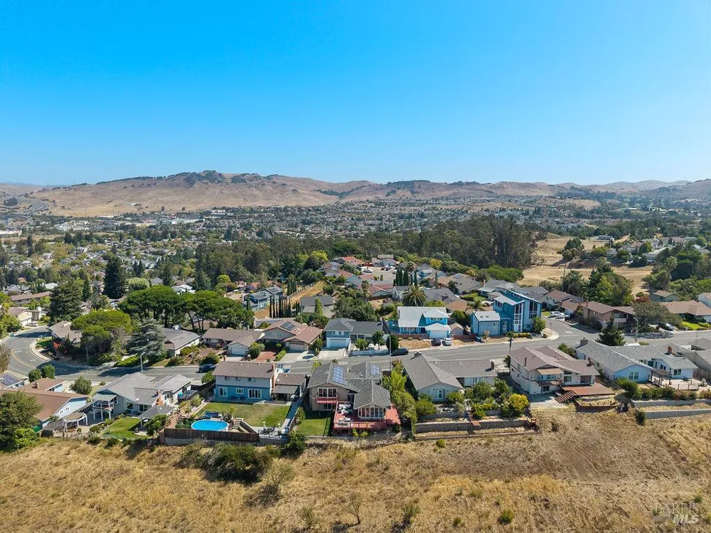 335 Skyline Drive Vallejo, CA 94591
