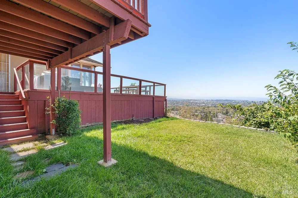 335 Skyline Drive Vallejo, CA 94591