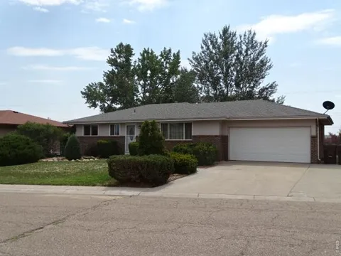330 W Union Avenue