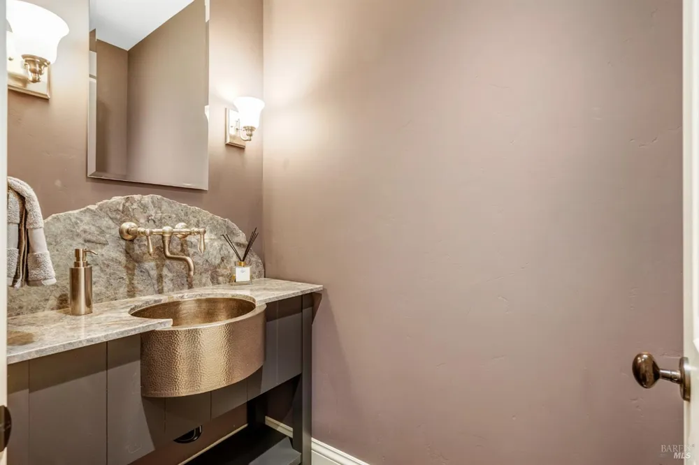 3519 Hanover Place Santa Rosa, CA 95404
