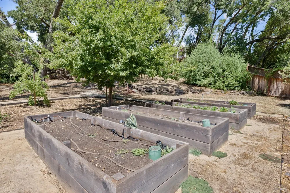 3519 Hanover Place Santa Rosa, CA 95404