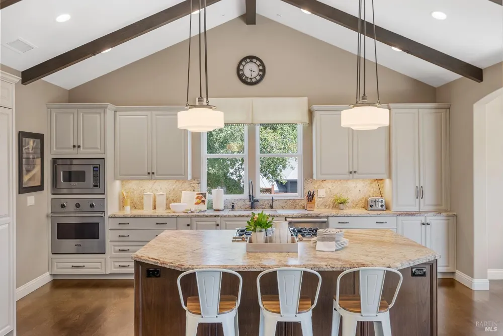 3519 Hanover Place Santa Rosa, CA 95404