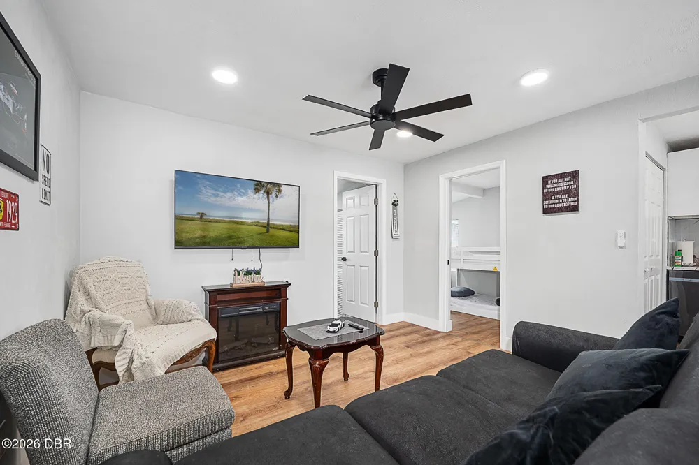 419 Burleigh Avenue Holly Hill, FL 32117