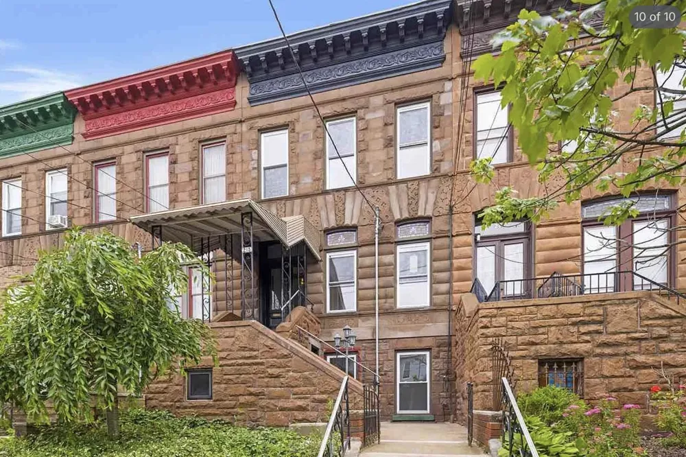 215 SHIPPEN ST Weehawken, NJ 07086