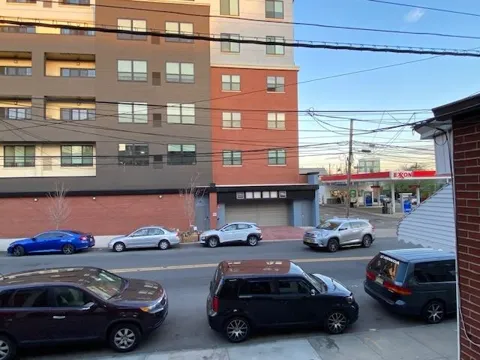 233 AVENUE E