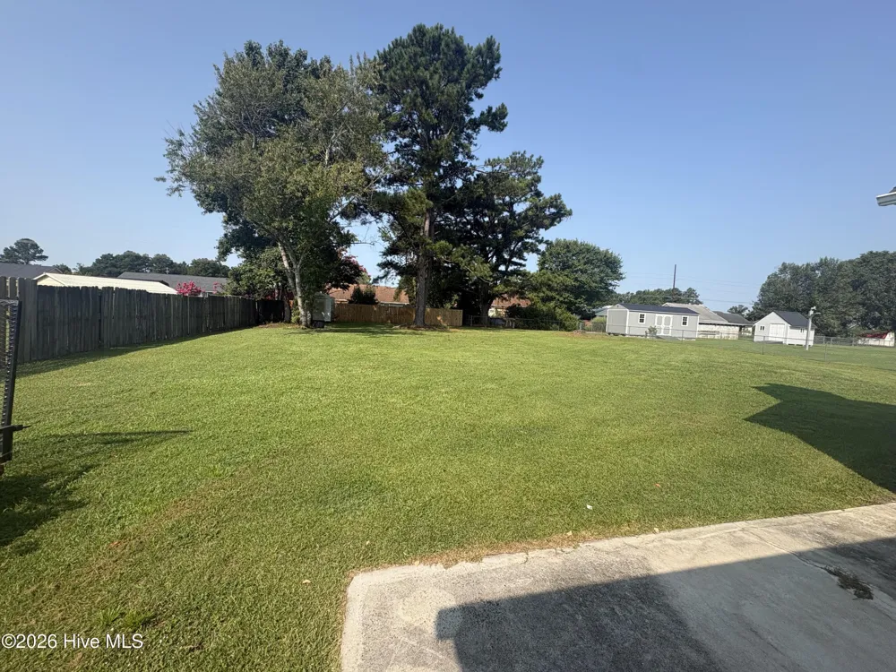 105 Fodder Drive Hubert, NC 28539