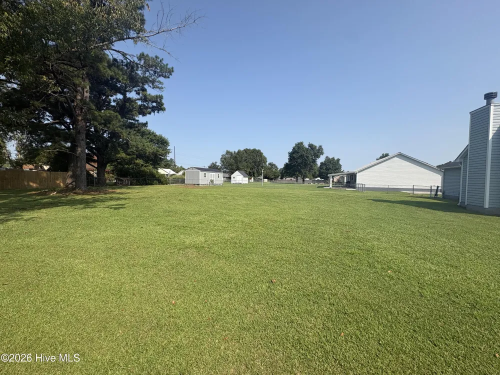 105 Fodder Drive Hubert, NC 28539