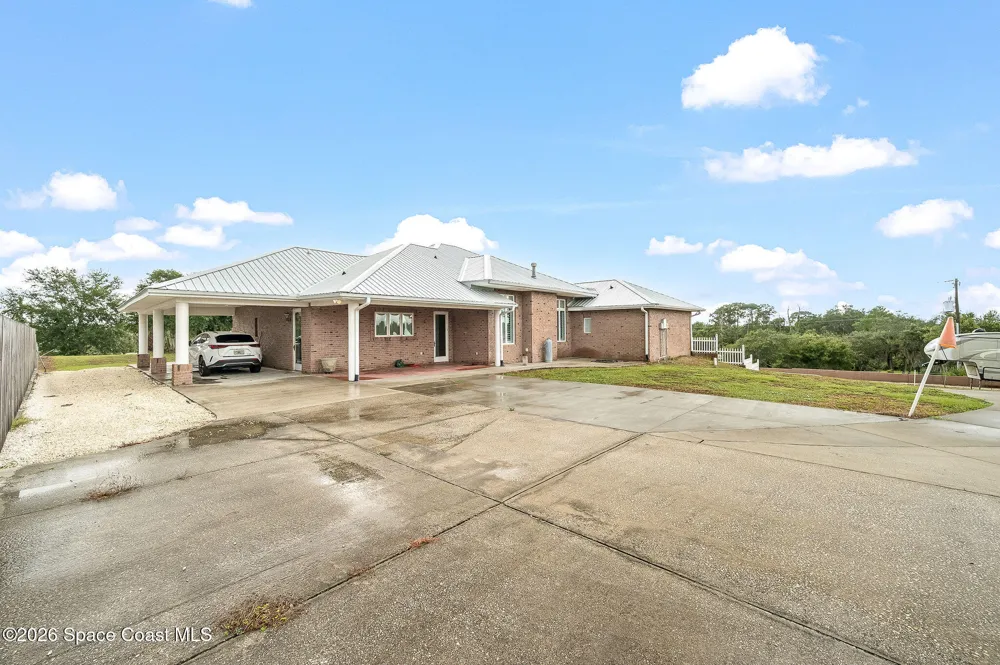 2326 Holder Road Mims, FL 32754