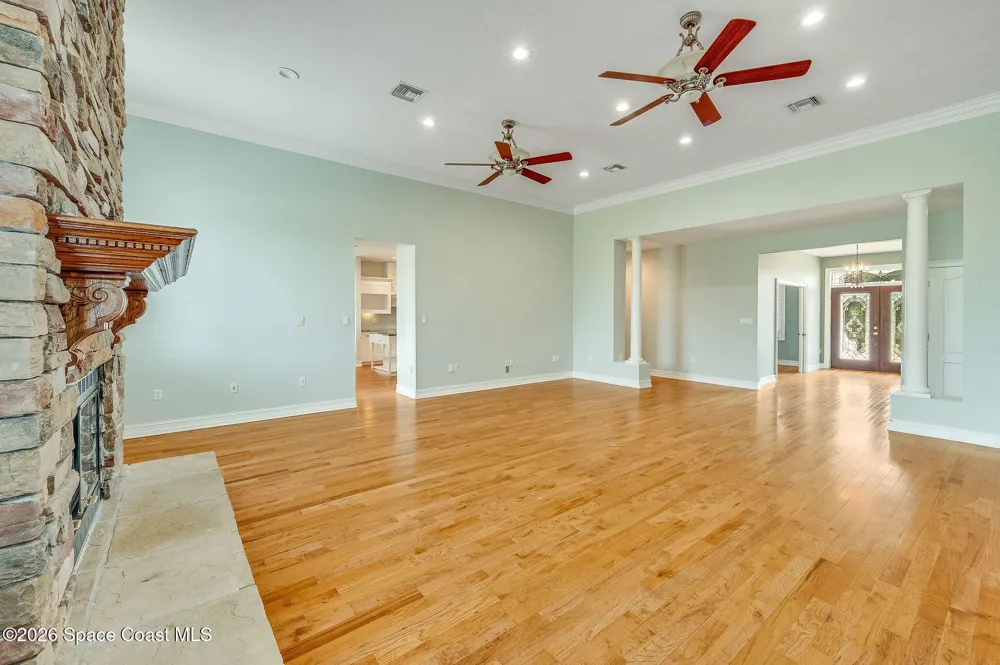 2326 Holder Road Mims, FL 32754