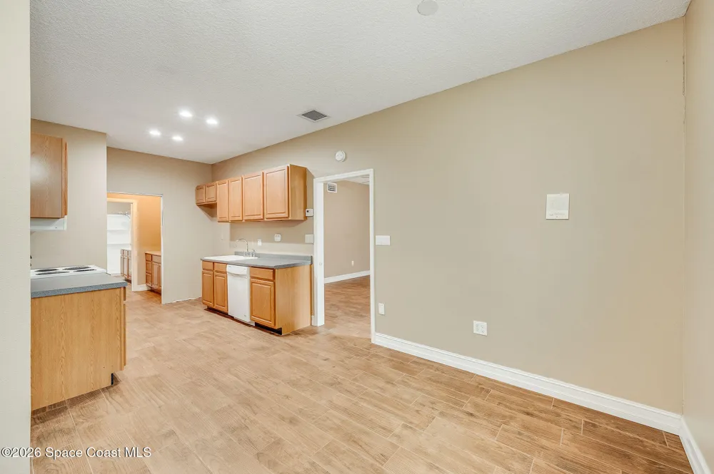 2326 Holder Road Mims, FL 32754