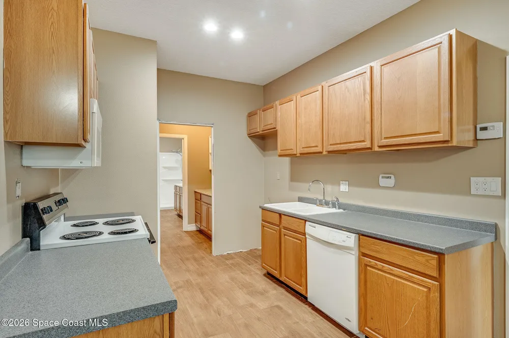 2326 Holder Road Mims, FL 32754