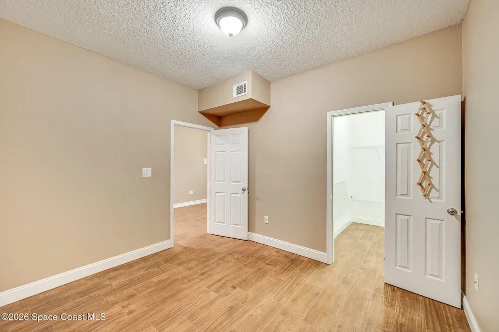 2326 Holder Road Mims, FL 32754