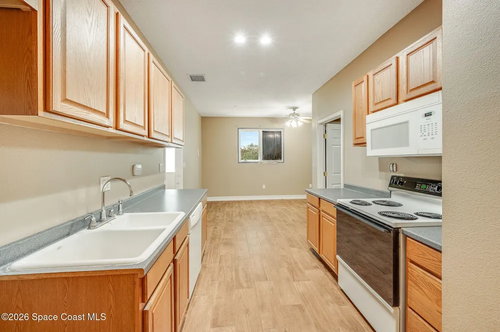 2326 Holder Road Mims, FL 32754
