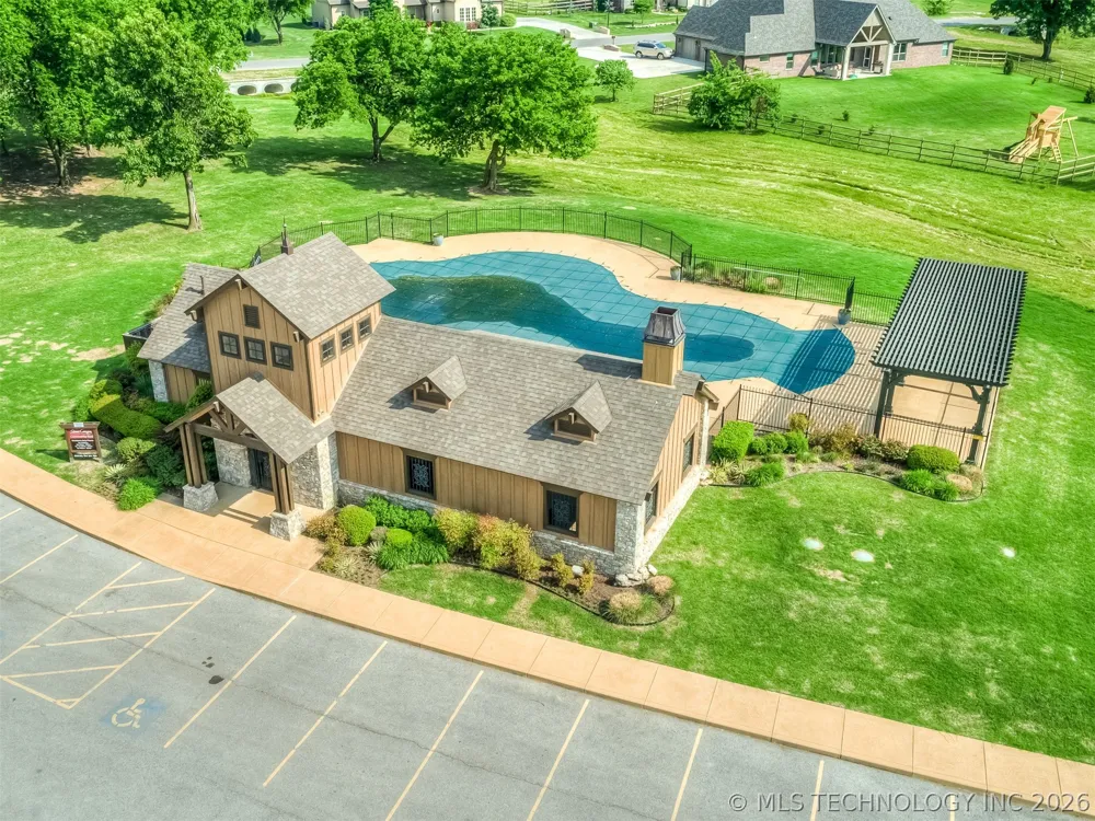 17743 E Red Hawk Road Owasso, OK 74055