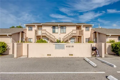 4616 SE 6th Avenue #202