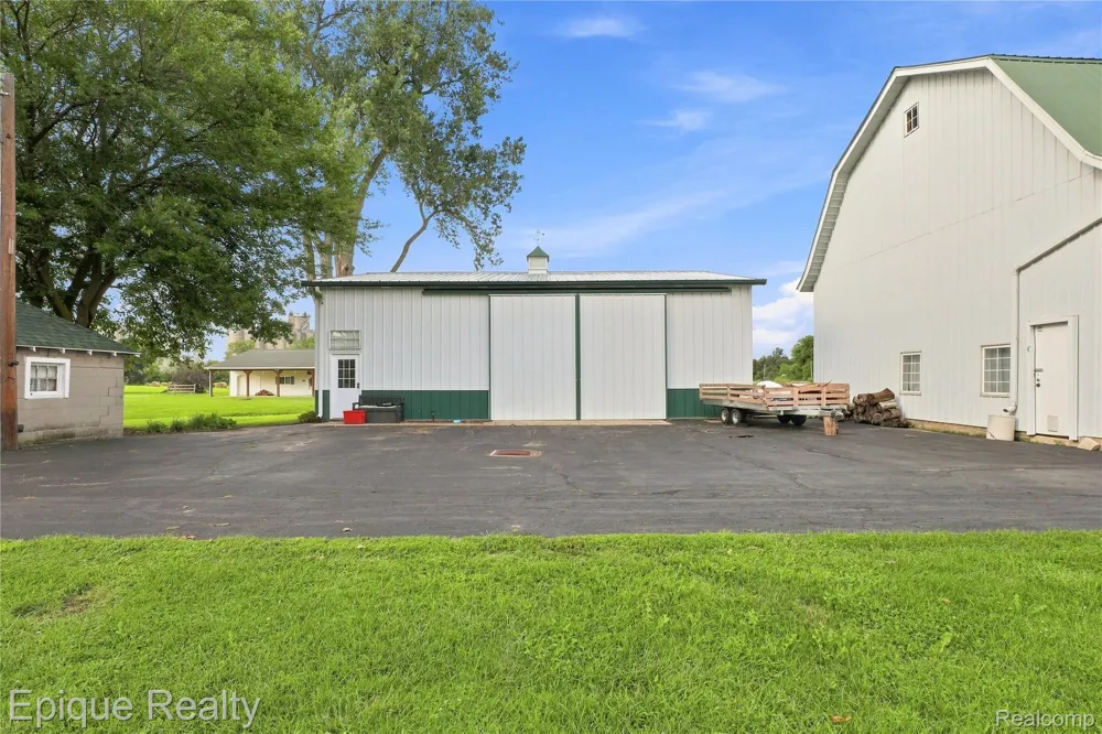 7228 Yankee Road Whiteford Township, MI 49267
