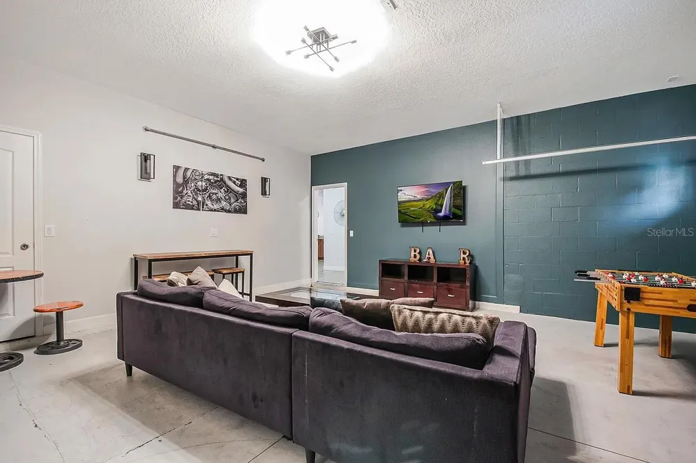 1433 THUNDERBIRD ROAD Davenport, FL 33896