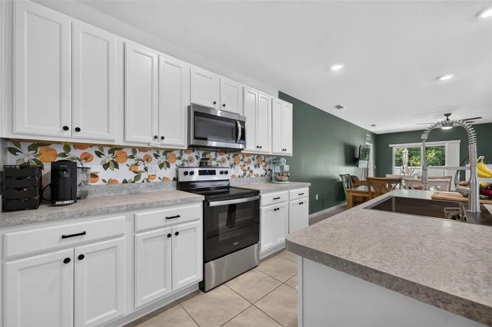 2291 DELHI PLACE Sanford, FL 32771