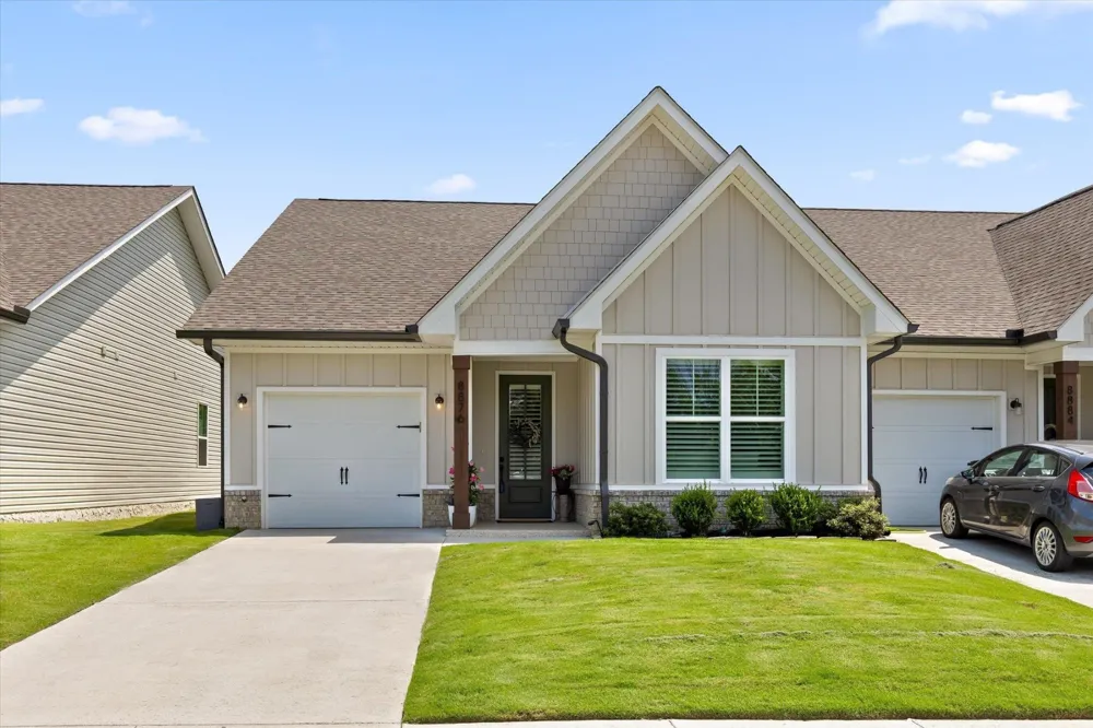 8876 James Creek Drive Ooltewah, TN 37363