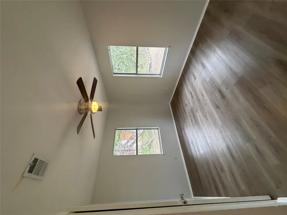 509 Central Avenue #B Elgin, TX 78621