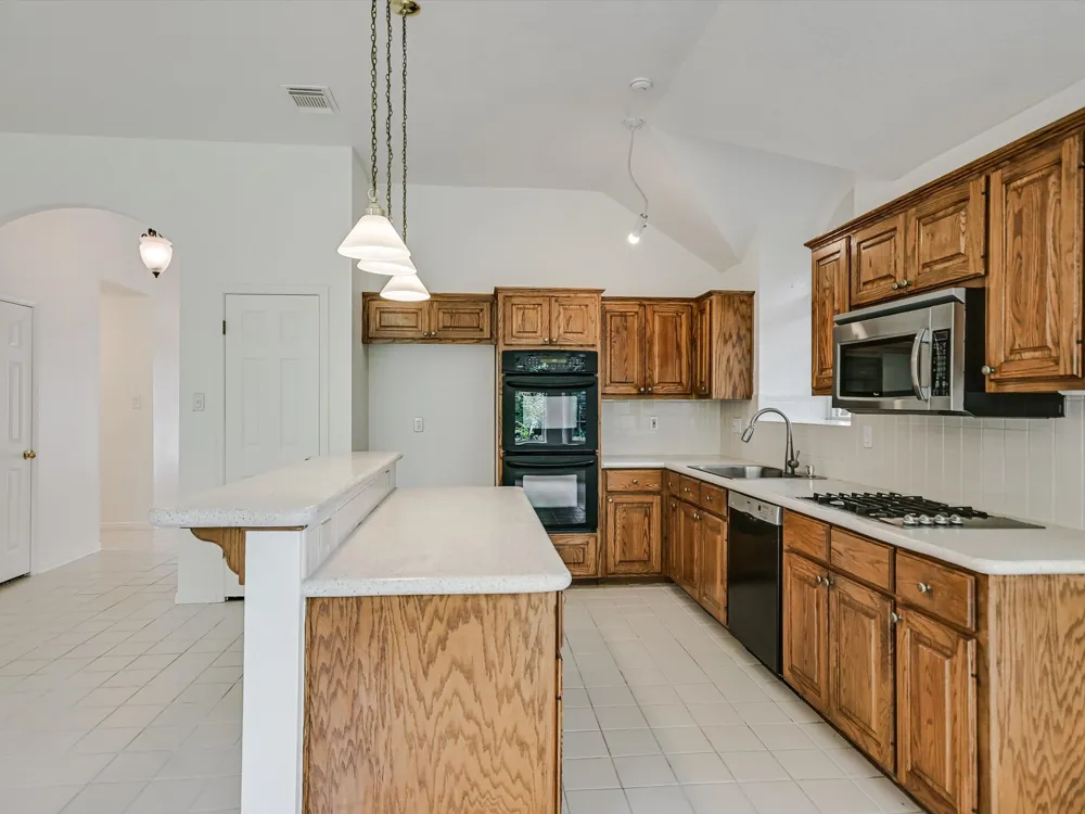 10817 Redmond Road Austin, TX 78739