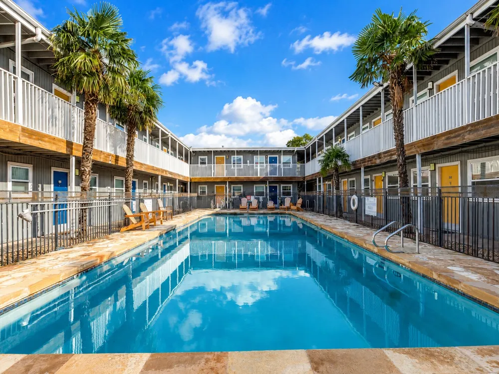2401 Manor Rd #218 Austin, TX 78722