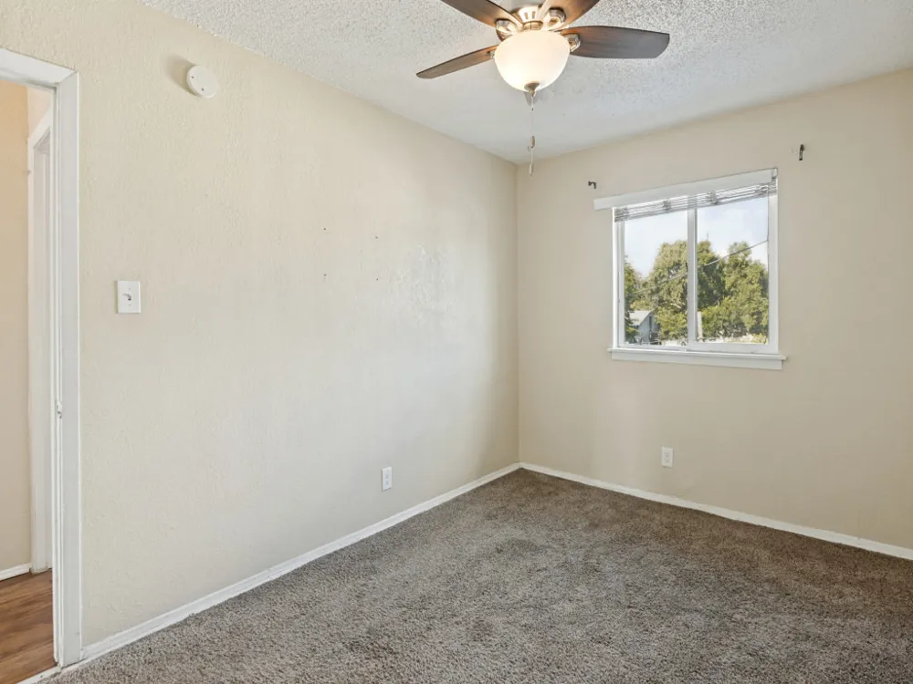 2401 Manor Rd #218 Austin, TX 78722