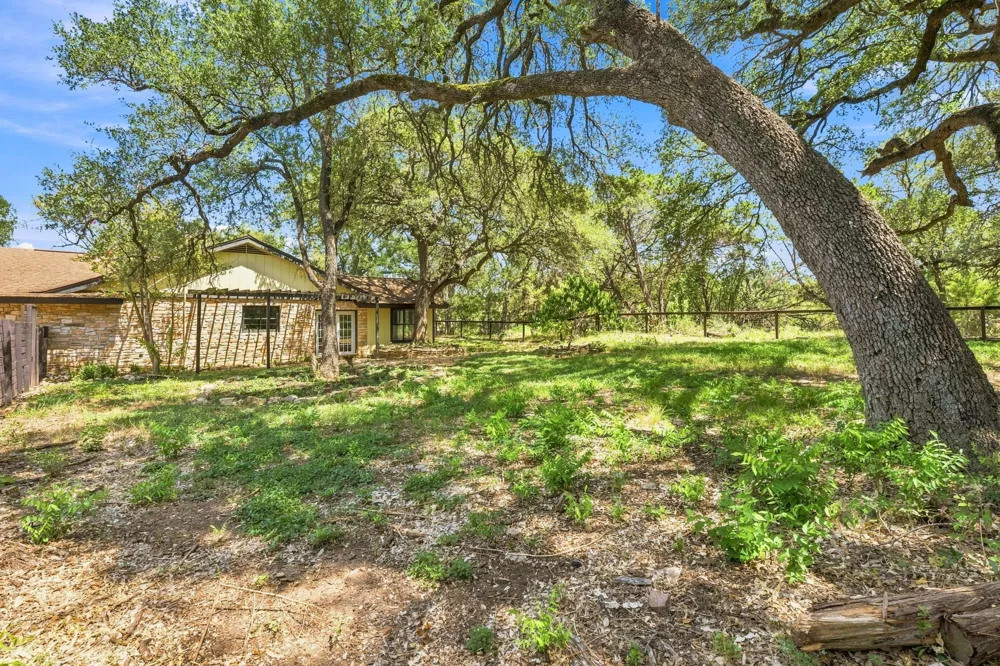 4 Acacia Drive Wimberley, TX 78676