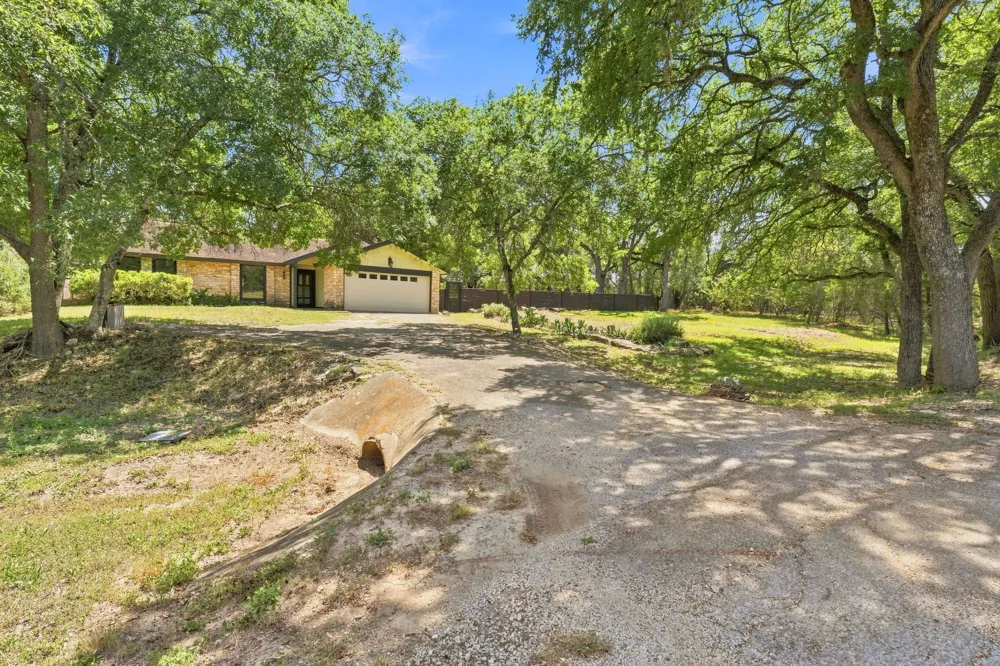 4 Acacia Drive Wimberley, TX 78676