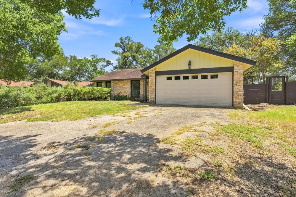 4 Acacia Drive Wimberley, TX 78676
