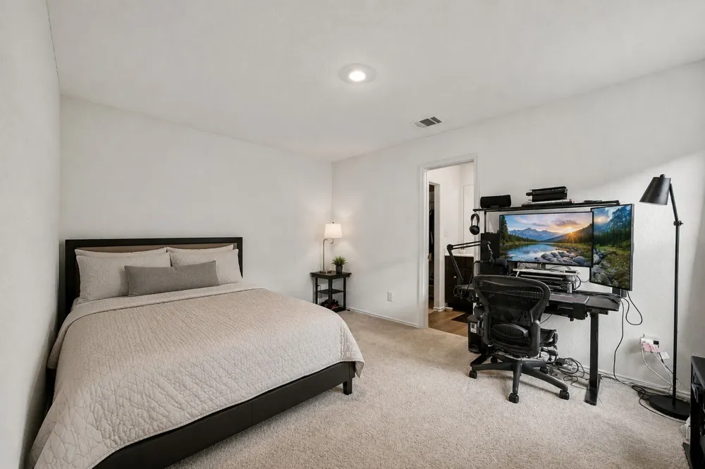 54 Trinity Circle Lockhart, TX 78644