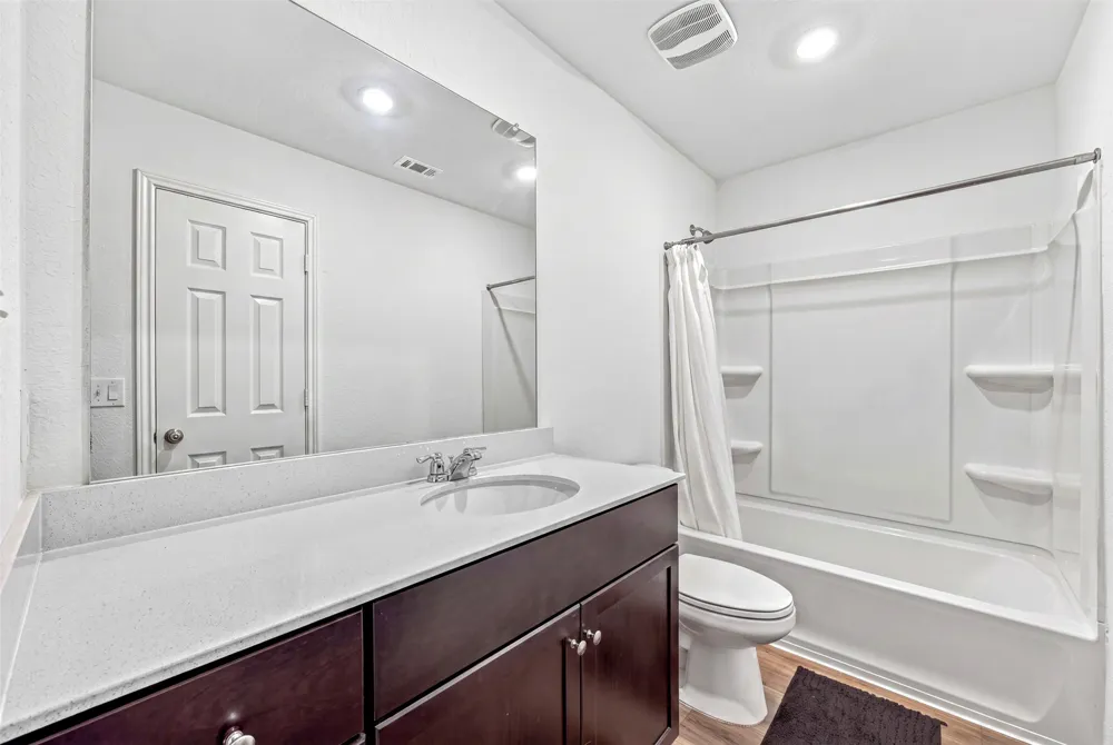 54 Trinity Circle Lockhart, TX 78644